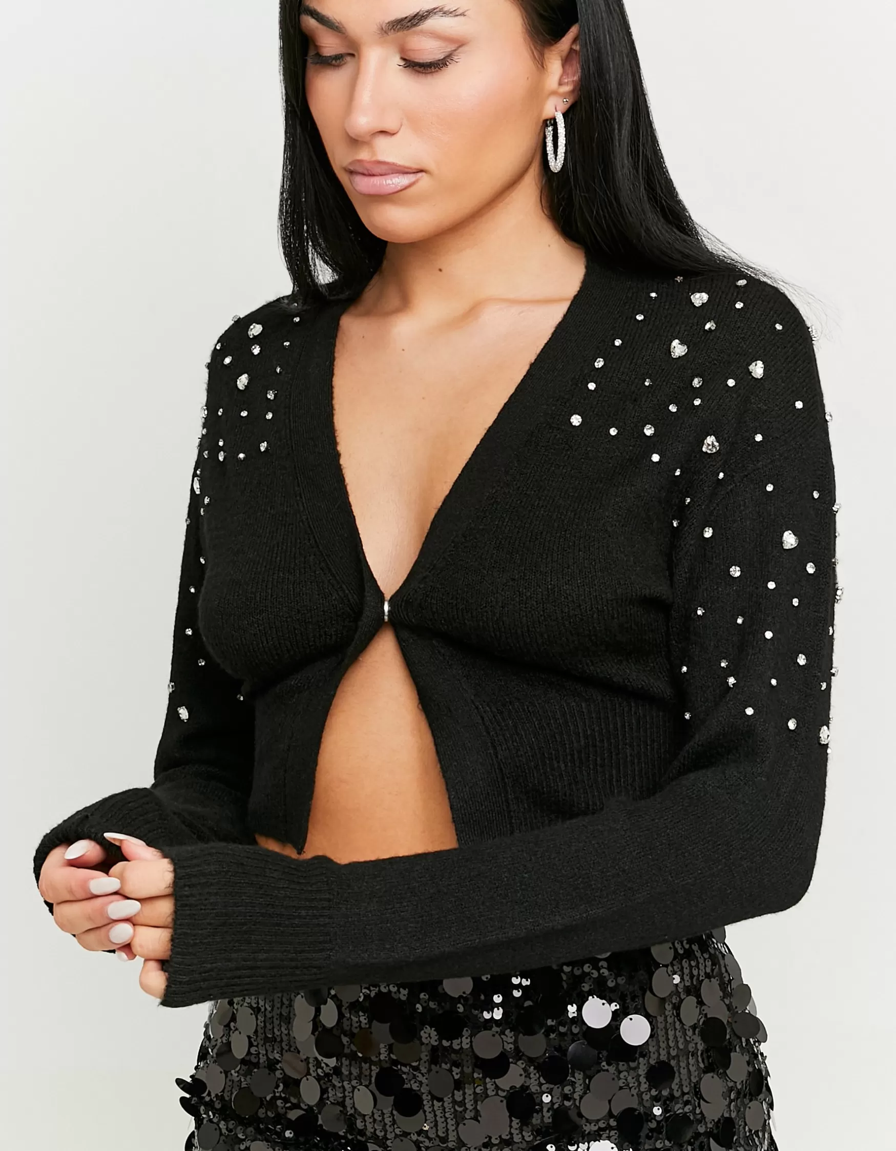 Outlet Cardigan Court avec Broche Maille