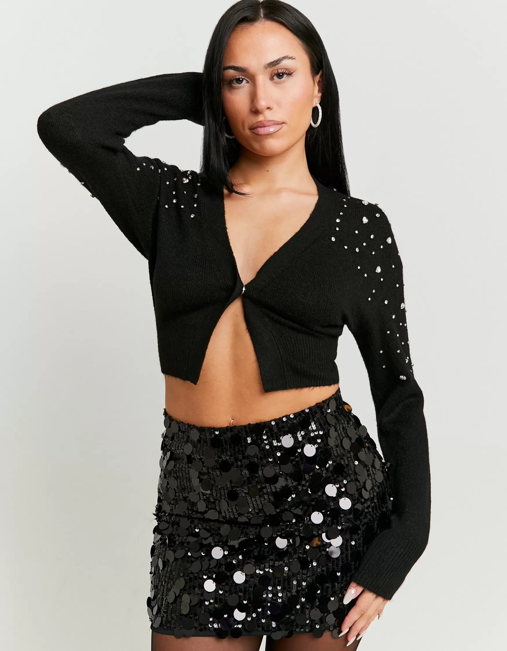 Outlet Cardigan Court avec Broche Maille