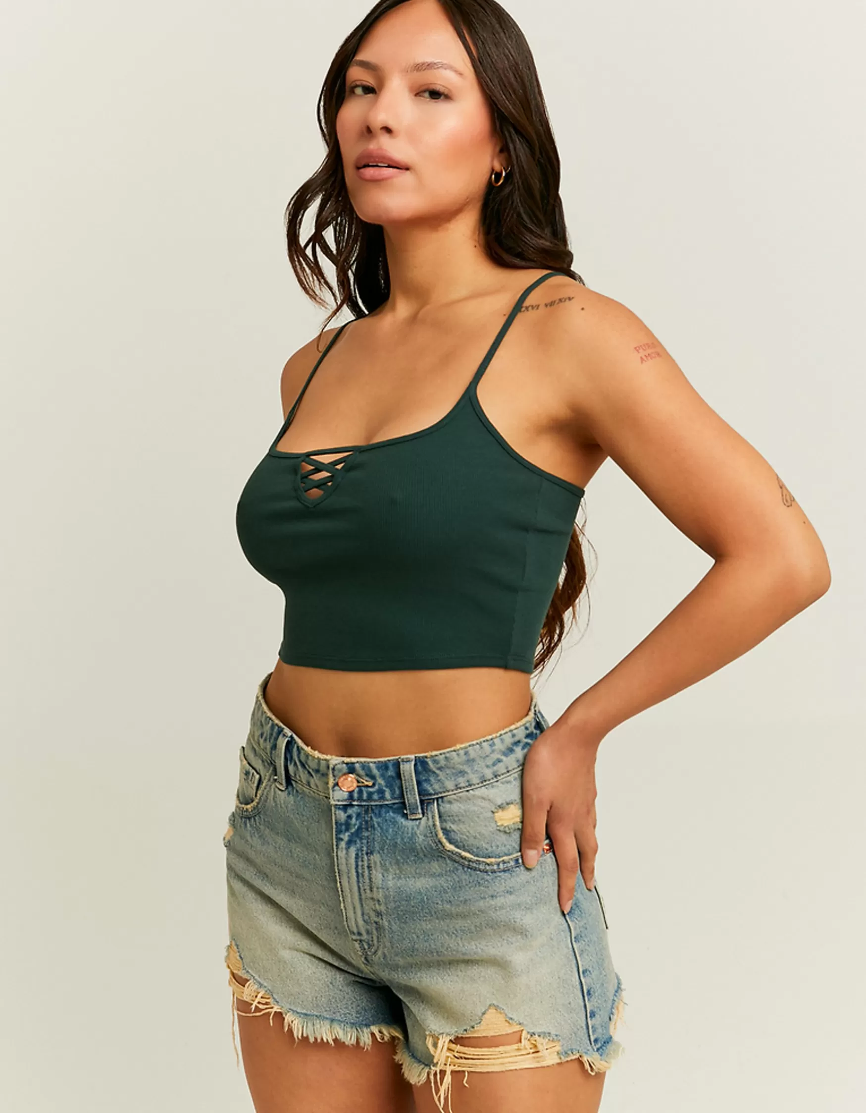 Flash Sale Débardeur avec Détail Lacé à l'Avant T-Shirts Basiques