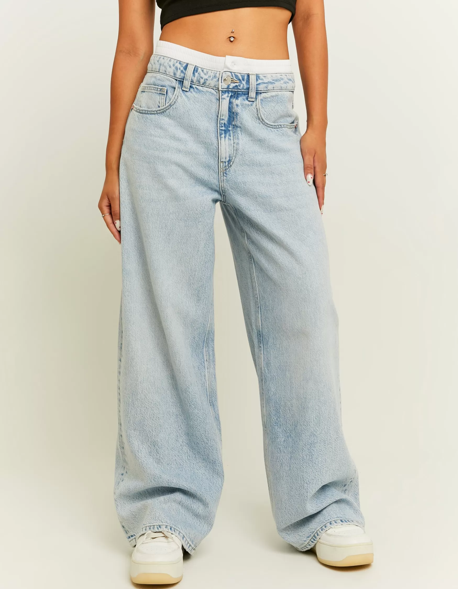 Fashion Jean Large Skater avec Détail Caleçon Jeans