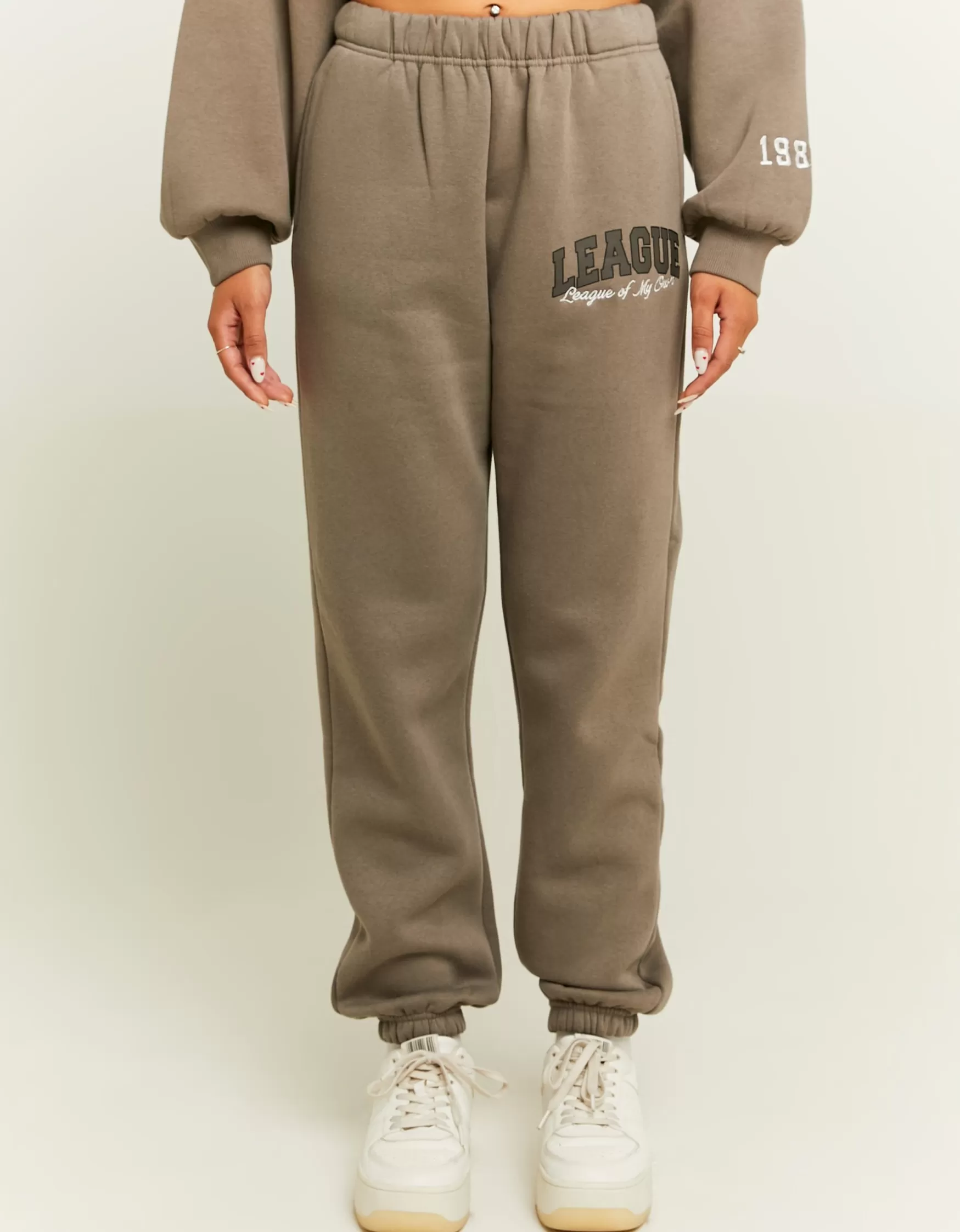 Discount Jogging Basique avec Broderie Sweats & Hoodies