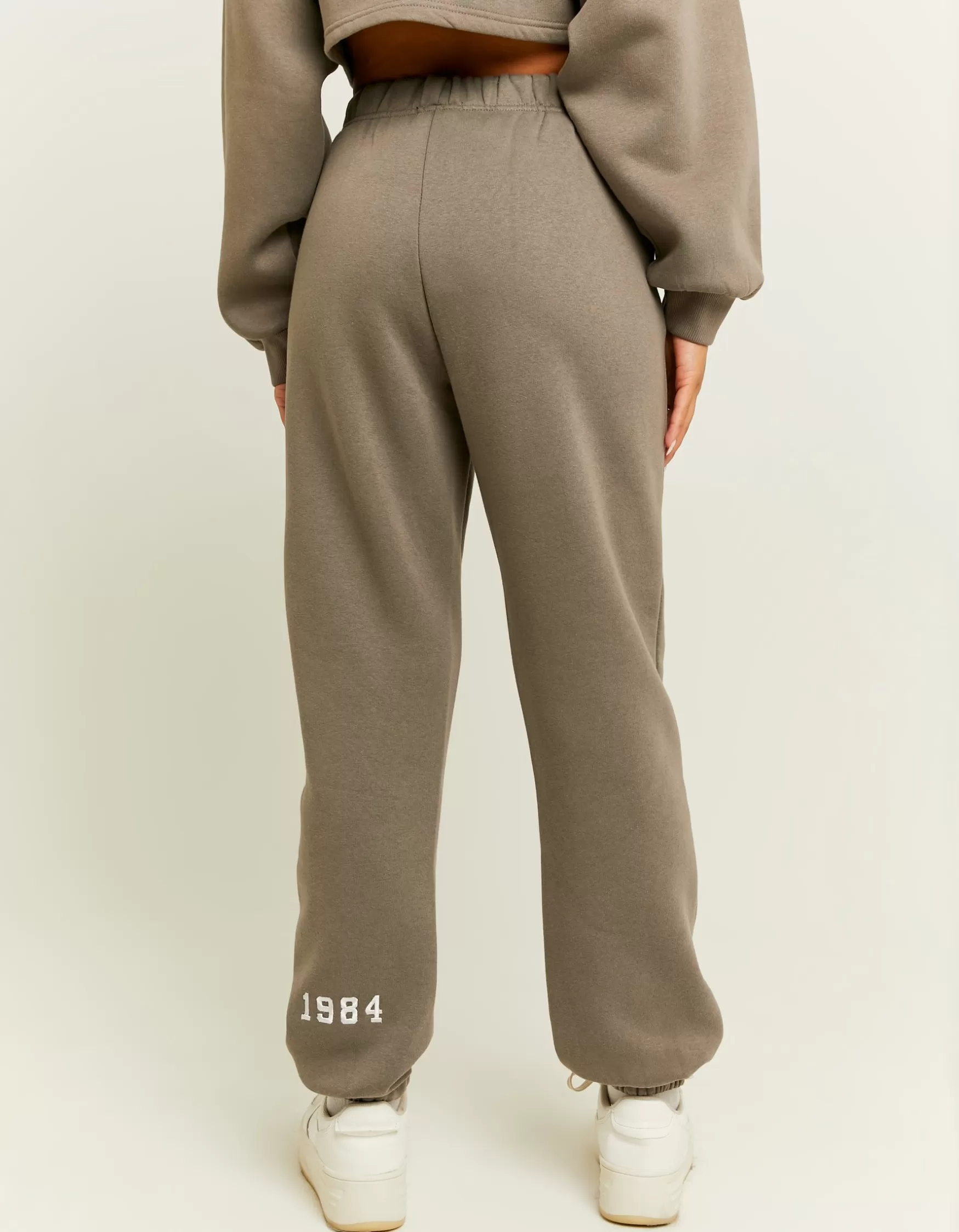 Discount Jogging Basique avec Broderie Sweats & Hoodies
