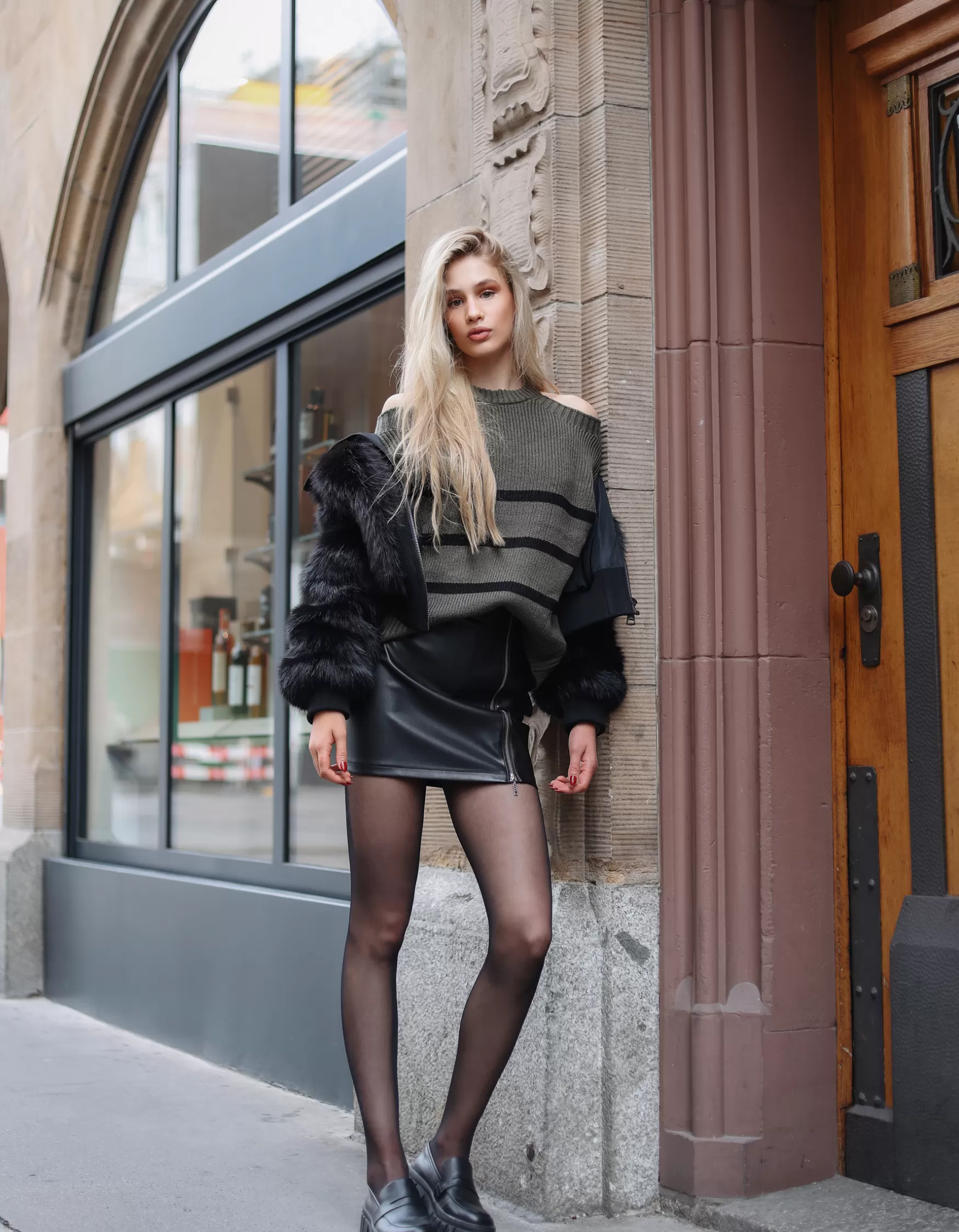 Cheap Jupe courte en similicuir e Jupes