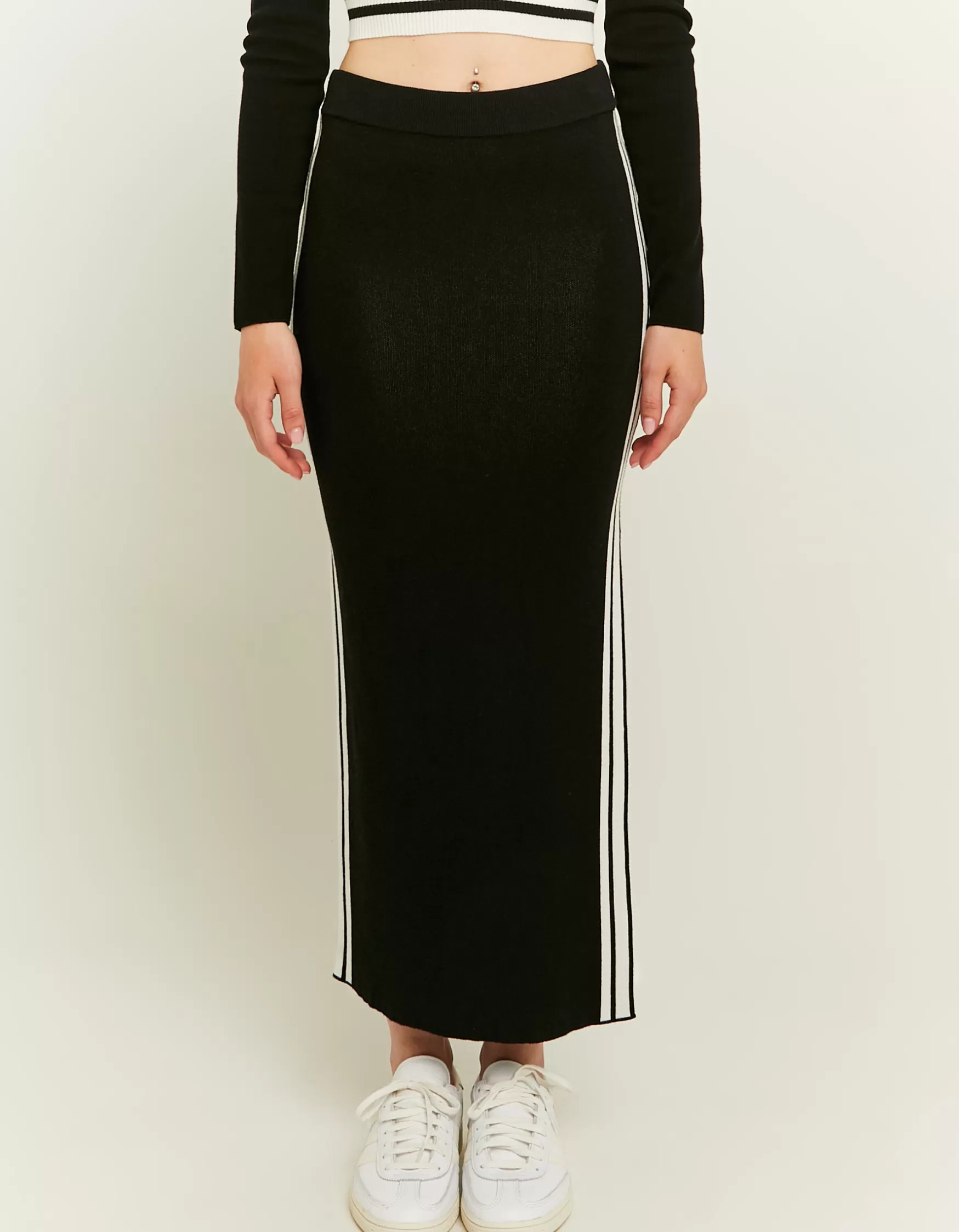 Shop Jupe Longue e en Maille Style Universitaire Jupes | Maille