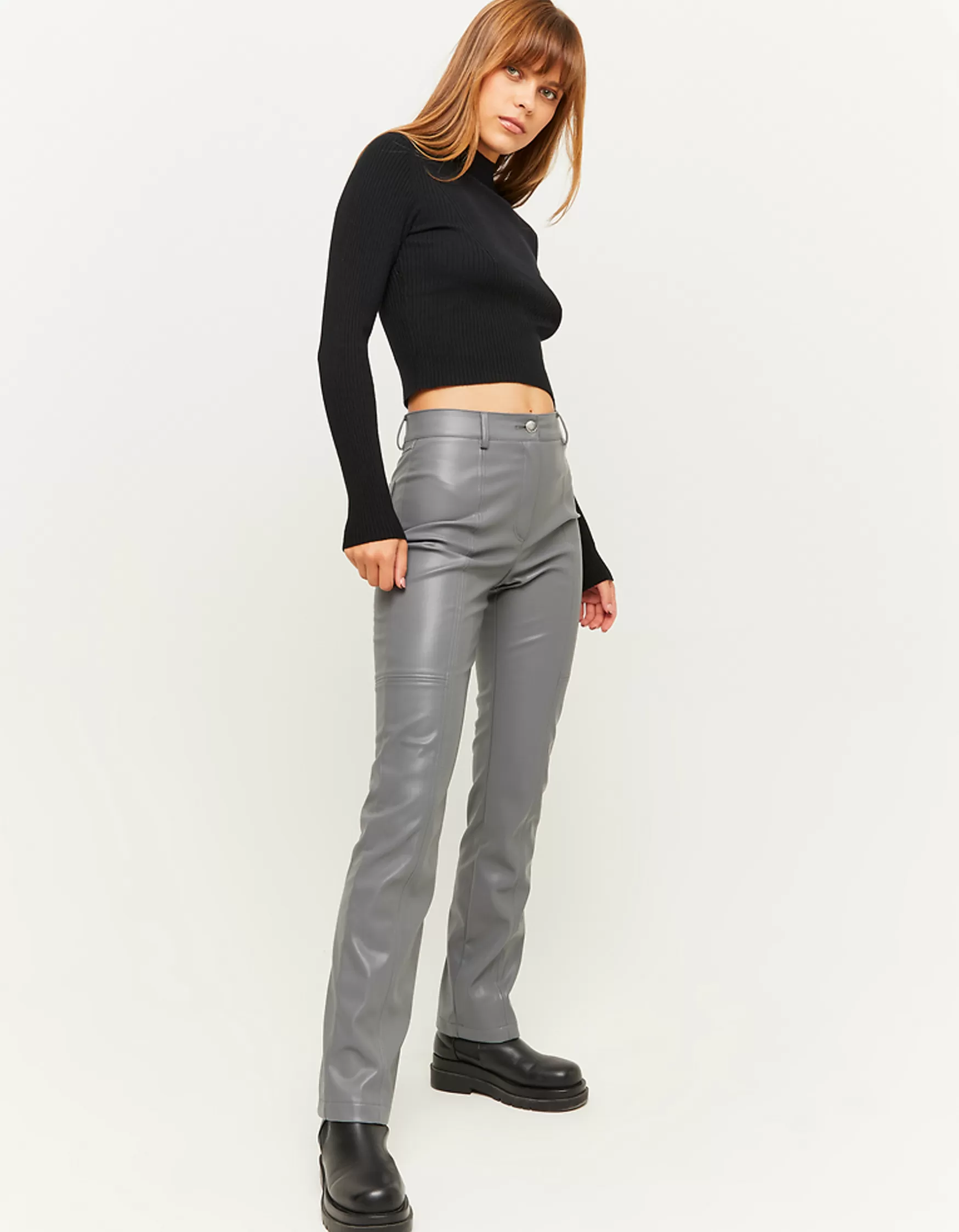 Outlet Pantalon droit en similicuir Pantalons