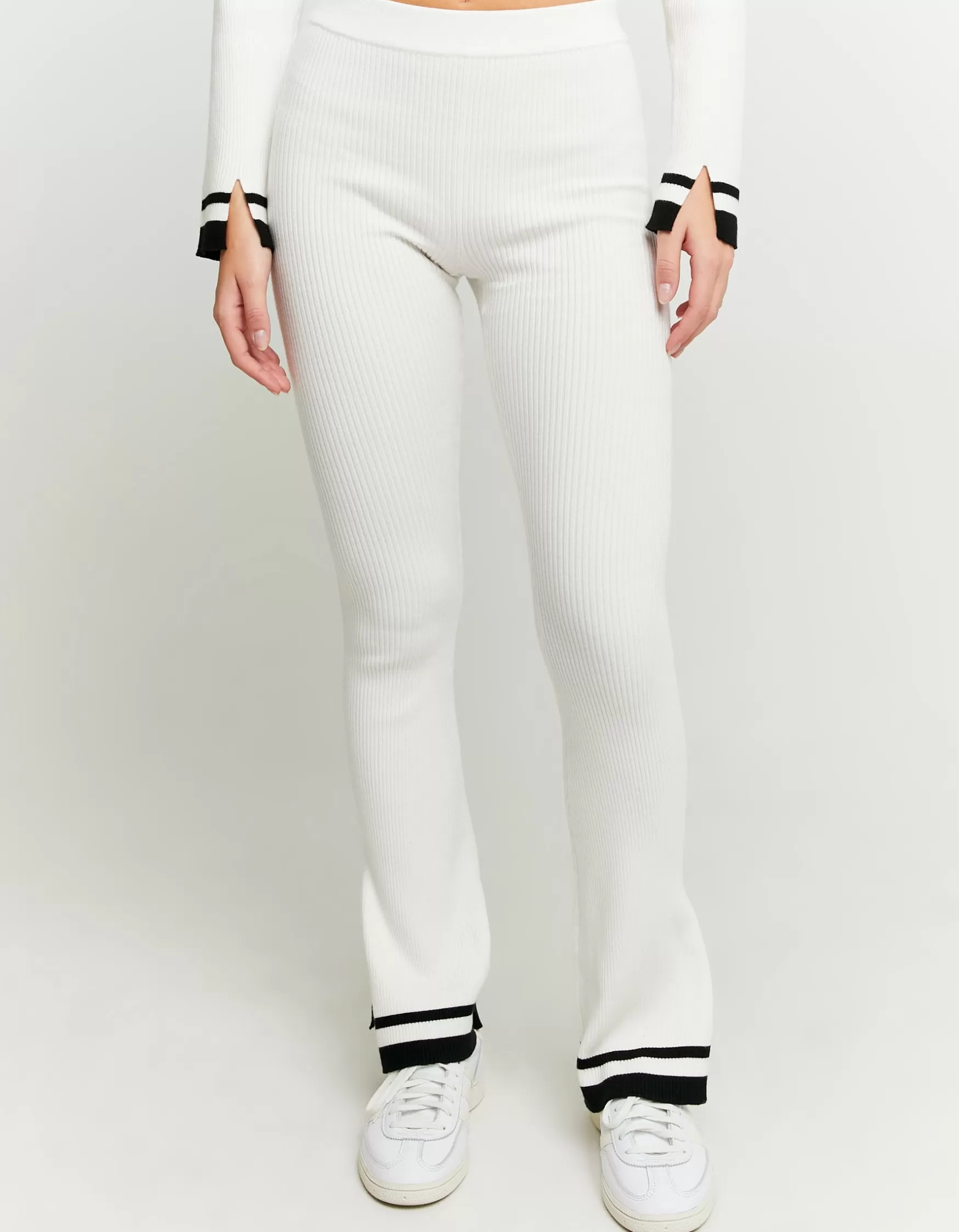 Hot Pantalon Flare Rayé en Maille Pantalons