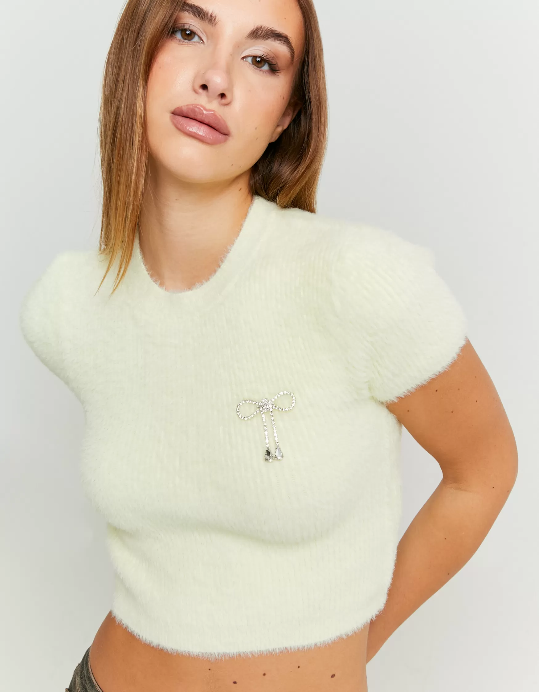 Hot Pull Duveteux avec Nœuds en Strass Maille