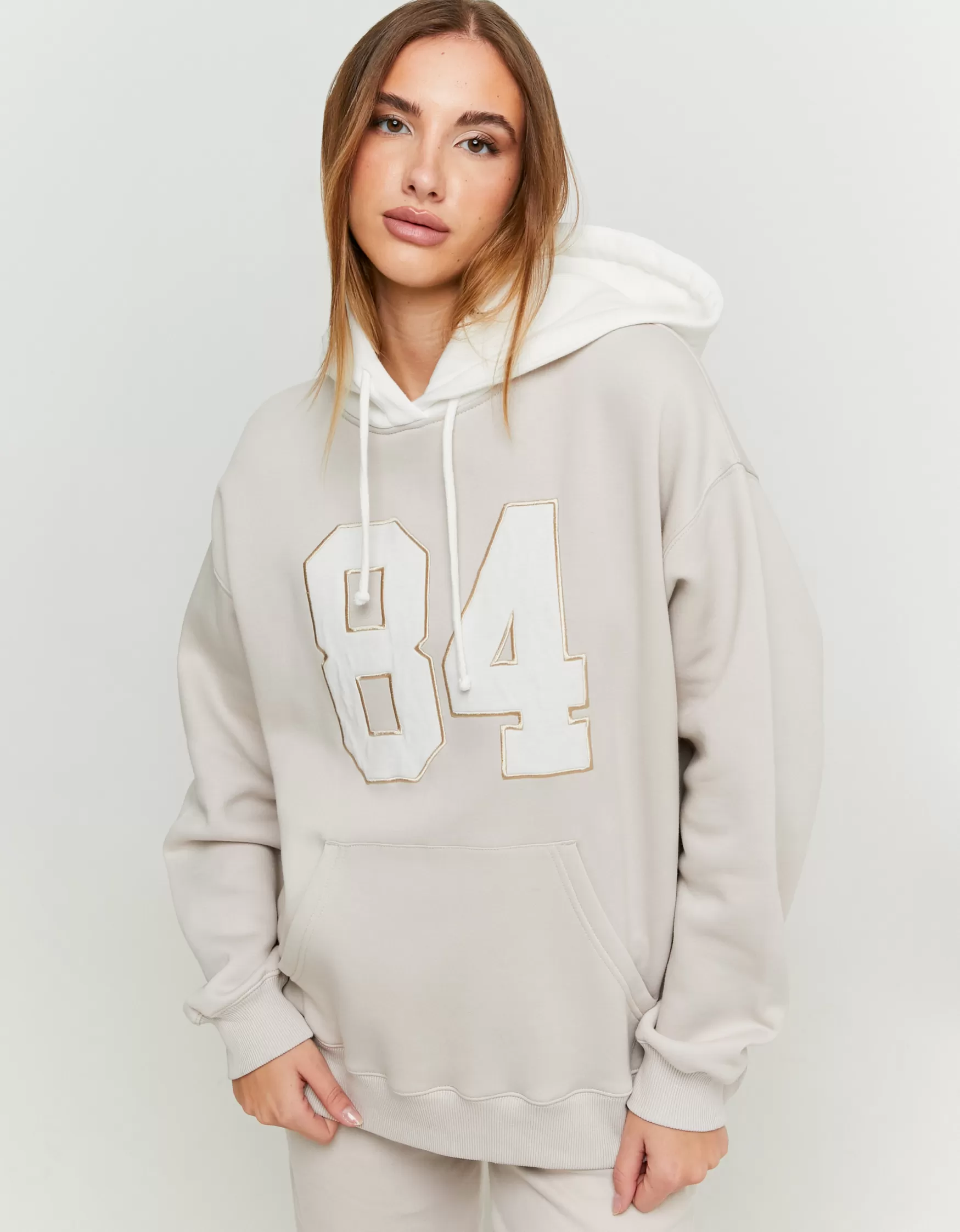 New Sweat à Capuche avec Patchs Brodés Sweats & Hoodies