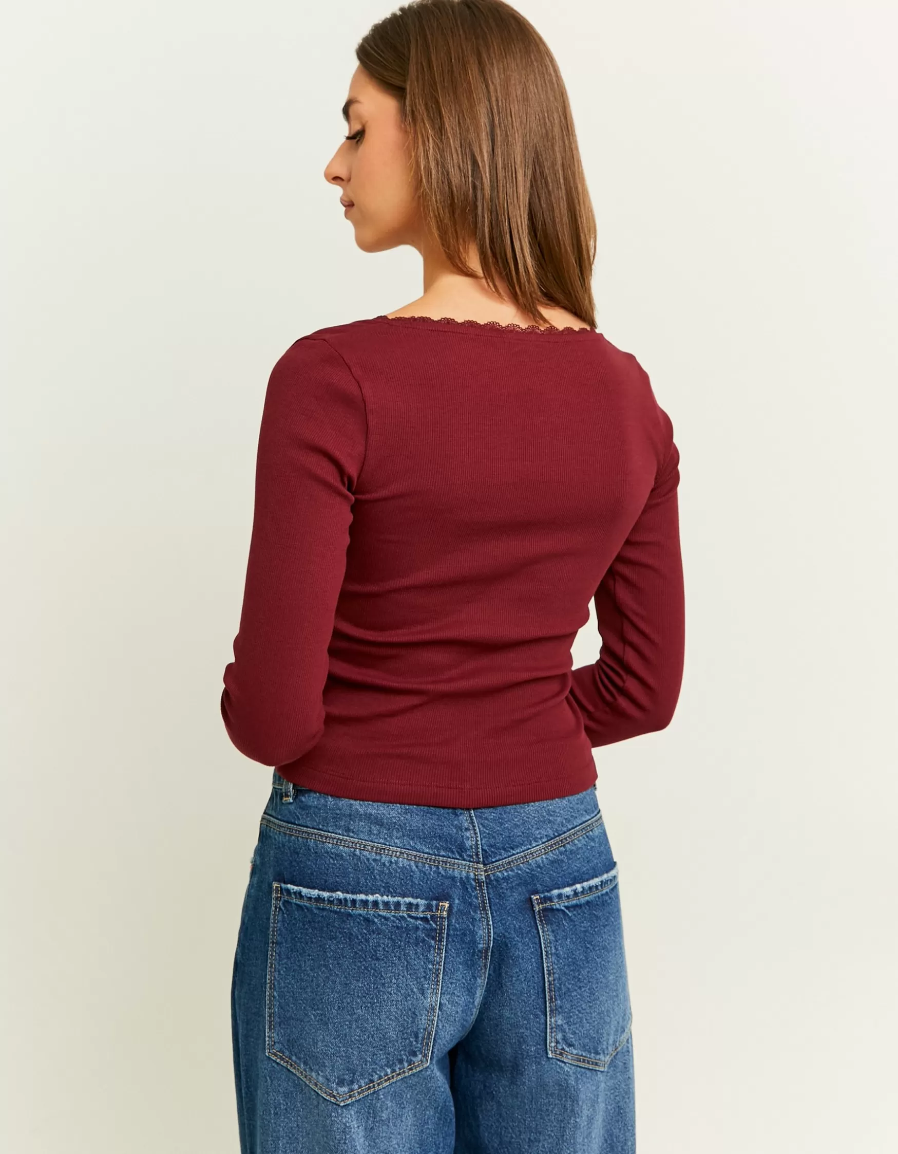 Store T-Shirt Bordeaux Basique avec Détail Dentelle T-Shirts Basiques