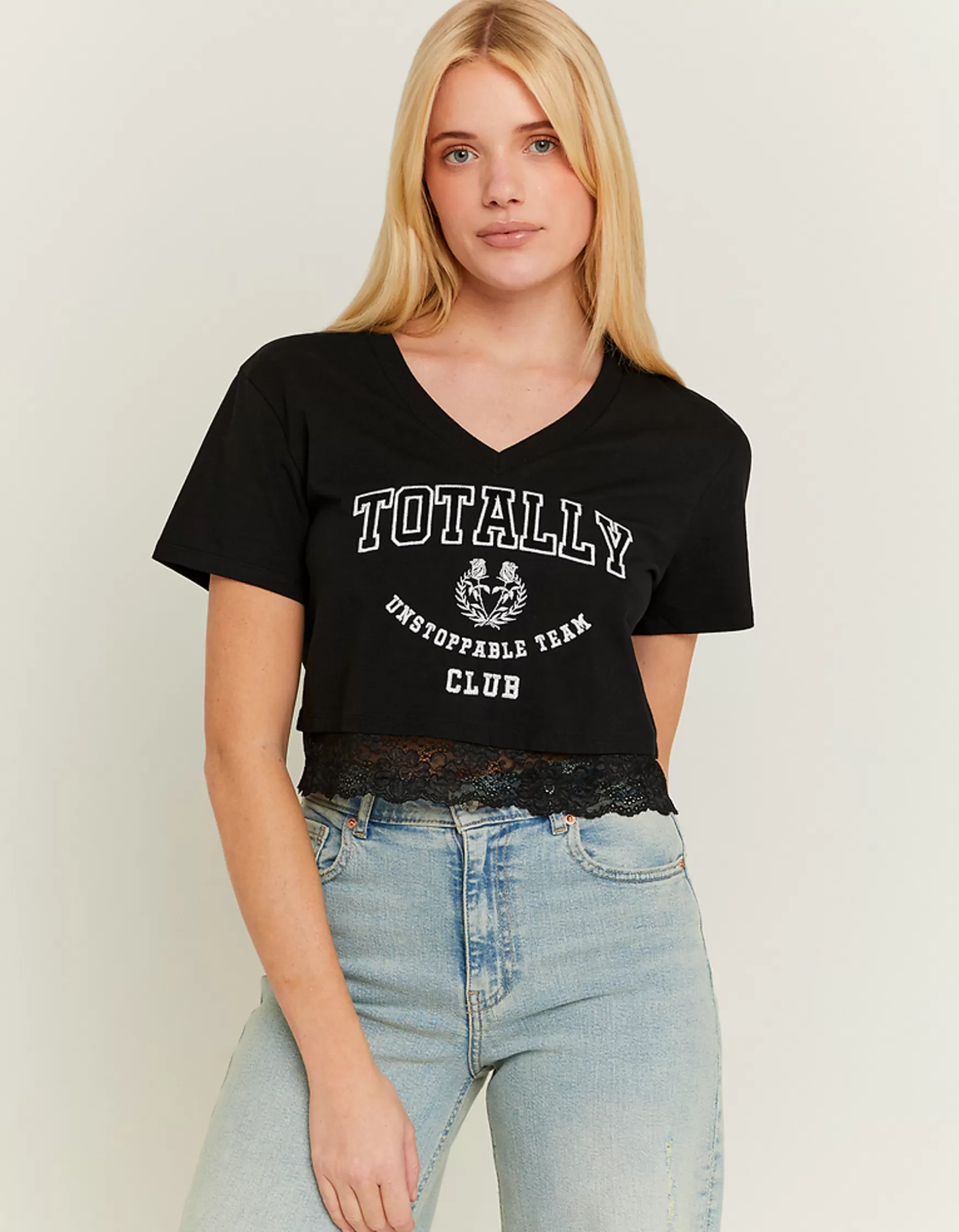 Fashion T-shirt Varsity avec détails en dentelle T-Shirts Imprimés
